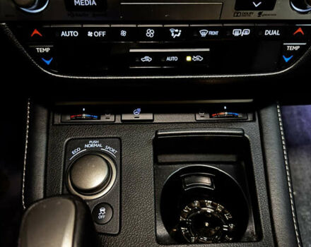 Сірий Лексус ЕС, об'ємом двигуна 2.49 л та пробігом 114 тис. км за 19900 $, фото 39 на Automoto.ua