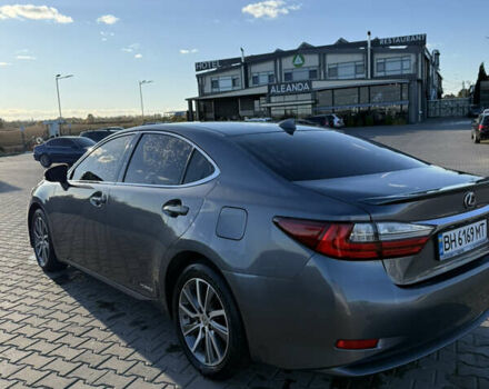 Лексус ЕС 2015 в Черновцах на Automoto.ua Серый Лексус ЕС, объемом двигателя 2.49 л и пробегом 203 тыс. км за 20000 $, фото 1 на Automoto.ua