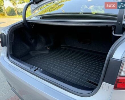 Сірий Лексус ЕС, об'ємом двигуна 3.5 л та пробігом 136 тис. км за 21500 $, фото 17 на Automoto.ua