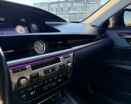 Лексус ЕС 2015 в Черновцах на Automoto.ua Серый Лексус ЕС, объемом двигателя 2.49 л и пробегом 203 тыс. км за 20000 $, фото 5 на Automoto.ua