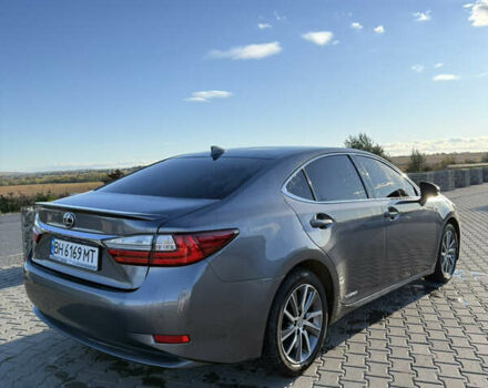 Лексус ЕС 2015 в Черновцах на Automoto.ua Серый Лексус ЕС, объемом двигателя 2.49 л и пробегом 203 тыс. км за 20000 $, фото 3 на Automoto.ua