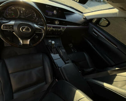 Лексус ЕС 2015 в Черновцах на Automoto.ua Серый Лексус ЕС, объемом двигателя 2.49 л и пробегом 203 тыс. км за 20000 $, фото 6 на Automoto.ua