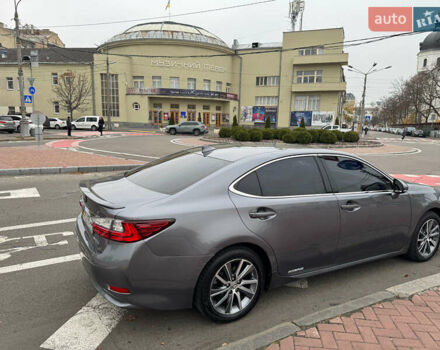 Серый Лексус ЕС, объемом двигателя 2.49 л и пробегом 190 тыс. км за 19500 $, фото 3 на Automoto.ua