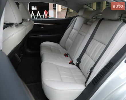 Сірий Лексус ЕС, об'ємом двигуна 2.49 л та пробігом 120 тис. км за 26000 $, фото 8 на Automoto.ua