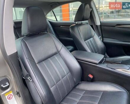 Серый Лексус ЕС, объемом двигателя 3.46 л и пробегом 68 тыс. км за 24900 $, фото 26 на Automoto.ua