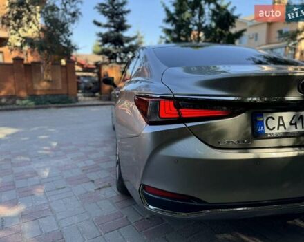 Лексус ЕС 2018 у Черкасах на Automoto.ua Сірий Лексус ЕС, об'ємом двигуна 2.5 л та пробігом 113 тис. км за 33777 $, фото 10 на Automoto.ua