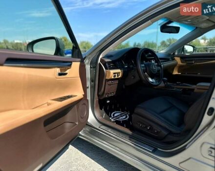 Лексус ЕС 2018 в Киеве на Automoto.ua Серый Лексус ЕС, объемом двигателя 2.49 л и пробегом 185 тыс. км за 24999 $, фото 82 на Automoto.ua