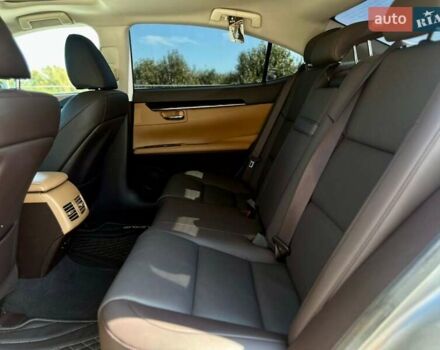 Лексус ЕС 2018 в Киеве на Automoto.ua Серый Лексус ЕС, объемом двигателя 2.49 л и пробегом 185 тыс. км за 24999 $, фото 69 на Automoto.ua