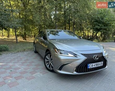 Лексус ЕС 2018 у Черкасах на Automoto.ua Сірий Лексус ЕС, об'ємом двигуна 2.5 л та пробігом 113 тис. км за 33777 $, фото 1 на Automoto.ua