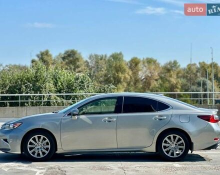Лексус ЕС 2018 в Киеве на Automoto.ua Серый Лексус ЕС, объемом двигателя 2.49 л и пробегом 185 тыс. км за 24999 $, фото 12 на Automoto.ua