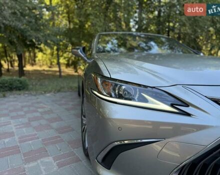 Лексус ЕС 2018 у Черкасах на Automoto.ua Сірий Лексус ЕС, об'ємом двигуна 2.5 л та пробігом 113 тис. км за 33777 $, фото 13 на Automoto.ua