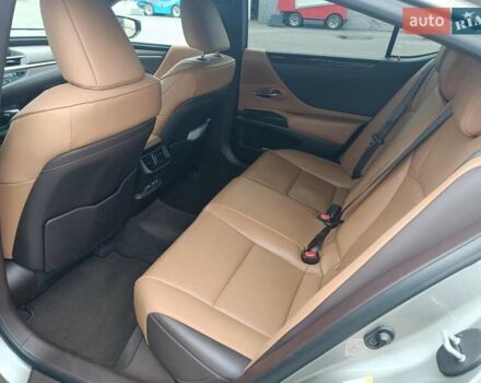 Серый Лексус ЕС, объемом двигателя 2.49 л и пробегом 192 тыс. км за 27500 $, фото 6 на Automoto.ua