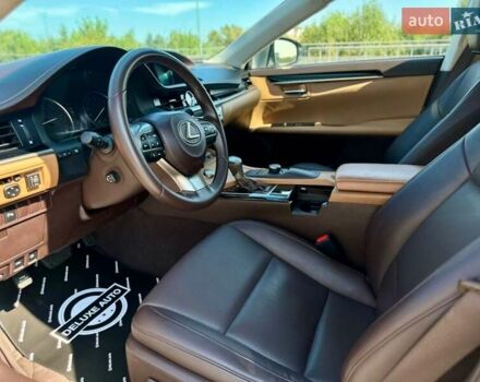 Лексус ЕС 2018 в Киеве на Automoto.ua Серый Лексус ЕС, объемом двигателя 2.49 л и пробегом 185 тыс. км за 24999 $, фото 31 на Automoto.ua