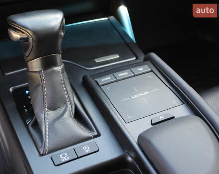 Лексус ЕС 2019 в Киеве на Automoto.ua Серый Лексус ЕС, объемом двигателя 2.49 л и пробегом 96 тыс. км за 30000 $, фото 13 на Automoto.ua