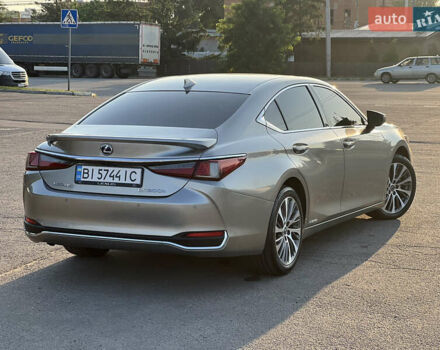 Сірий Лексус ЕС, об'ємом двигуна 2.49 л та пробігом 65 тис. км за 34000 $, фото 5 на Automoto.ua