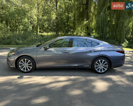 Серый Лексус ЕС, объемом двигателя 2.49 л и пробегом 47 тыс. км за 32500 $, фото 3 на Automoto.ua