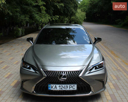 Лексус ЕС 2019 в Киеве на Automoto.ua Серый Лексус ЕС, объемом двигателя 2.49 л и пробегом 96 тыс. км за 30000 $, фото 3 на Automoto.ua