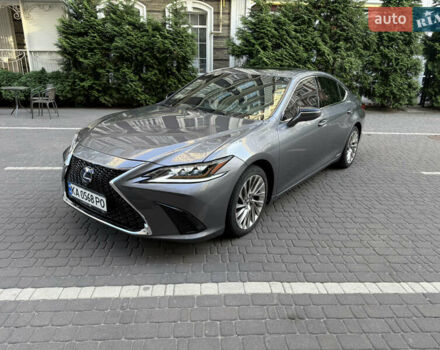 Лексус ЕС 2019 в Киеве на Automoto.ua Серый Лексус ЕС, объемом двигателя 2.49 л и пробегом 120 тыс. км за 35200 $, фото 3 на Automoto.ua
