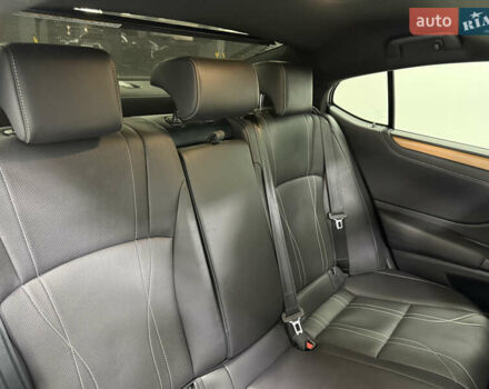 Лексус ЕС 2019 в Одессе на Automoto.ua Серый Лексус ЕС, объемом двигателя 2.49 л и пробегом 72 тыс. км за 33000 $, фото 33 на Automoto.ua