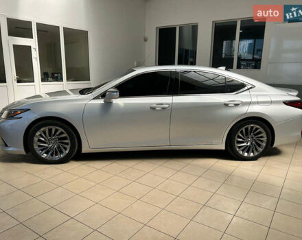 Серый Лексус ЕС, объемом двигателя 2.49 л и пробегом 103 тыс. км за 36999 $, фото 2 на Automoto.ua