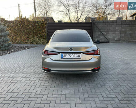 Серый Лексус ЕС, объемом двигателя 2.49 л и пробегом 115 тыс. км за 33000 $, фото 5 на Automoto.ua