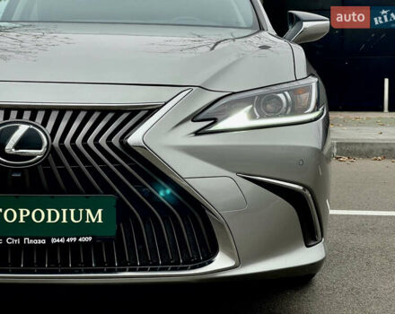 Серый Лексус ЕС, объемом двигателя 2.49 л и пробегом 128 тыс. км за 33500 $, фото 11 на Automoto.ua