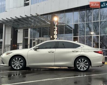 Серый Лексус ЕС, объемом двигателя 2.49 л и пробегом 51 тыс. км за 34900 $, фото 2 на Automoto.ua