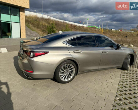 Сірий Лексус ЕС, об'ємом двигуна 3.46 л та пробігом 55 тис. км за 52000 $, фото 5 на Automoto.ua