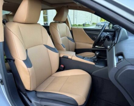 Серый Лексус ЕС, объемом двигателя 2.5 л и пробегом 22 тыс. км за 11000 $, фото 13 на Automoto.ua