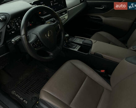 Серый Лексус ЕС, объемом двигателя 2.49 л и пробегом 70 тыс. км за 36999 $, фото 10 на Automoto.ua