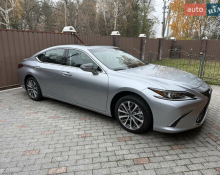 Серый Лексус ЕС, объемом двигателя 2.49 л и пробегом 23 тыс. км за 38800 $, фото 1 на Automoto.ua