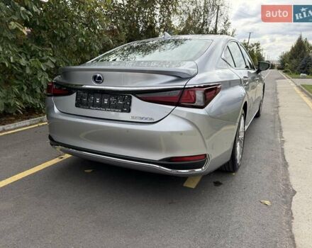 Сірий Лексус ЕС, об'ємом двигуна 2.49 л та пробігом 17 тис. км за 46500 $, фото 6 на Automoto.ua