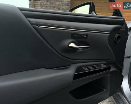 Серый Лексус ЕС, объемом двигателя 2.49 л и пробегом 23 тыс. км за 38800 $, фото 7 на Automoto.ua