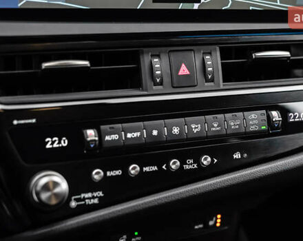 Сірий Лексус ЕС, об'ємом двигуна 2.49 л та пробігом 47 тис. км за 42949 $, фото 31 на Automoto.ua