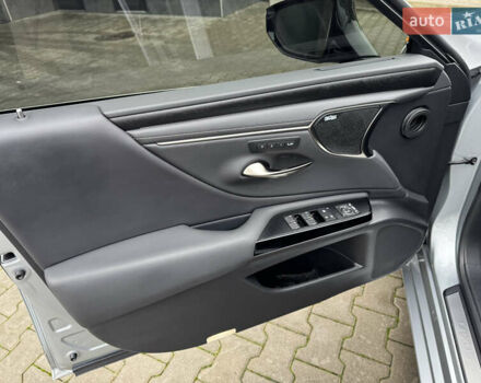 Серый Лексус ЕС, объемом двигателя 2.49 л и пробегом 23 тыс. км за 45500 $, фото 15 на Automoto.ua