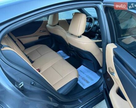 Серый Лексус ЕС, объемом двигателя 2.49 л и пробегом 38 тыс. км за 45500 $, фото 30 на Automoto.ua