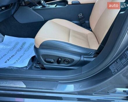 Серый Лексус ЕС, объемом двигателя 2.49 л и пробегом 38 тыс. км за 45500 $, фото 10 на Automoto.ua