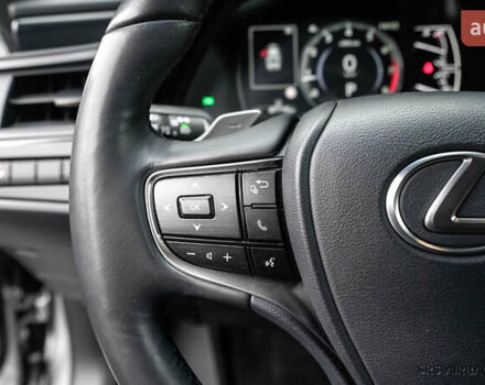 Сірий Лексус ЕС, об'ємом двигуна 2.49 л та пробігом 47 тис. км за 42949 $, фото 19 на Automoto.ua