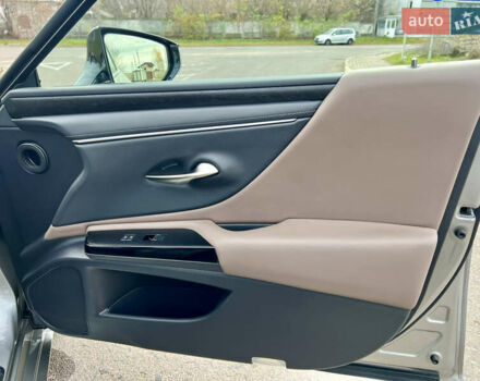 Серый Лексус ЕС, объемом двигателя 2.49 л и пробегом 57 тыс. км за 56500 $, фото 53 на Automoto.ua