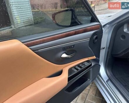 Серый Лексус ЕС, объемом двигателя 2.5 л и пробегом 40 тыс. км за 39000 $, фото 8 на Automoto.ua