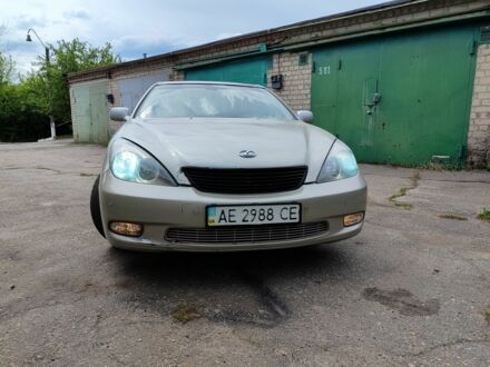 Лексус ЕС 2001 в Харькове на Automoto.ua Серый Лексус ЕС, объемом двигателя 0 л и пробегом 250 тыс. км за 5850 $, фото 1 на Automoto.ua