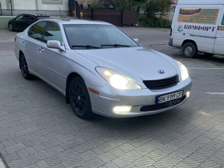 Сірий Лексус ЕС, об'ємом двигуна 3 л та пробігом 313 тис. км за 4700 $, фото 1 на Automoto.ua