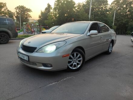 Серый Лексус ЕС, объемом двигателя 0 л и пробегом 250 тыс. км за 3850 $, фото 1 на Automoto.ua