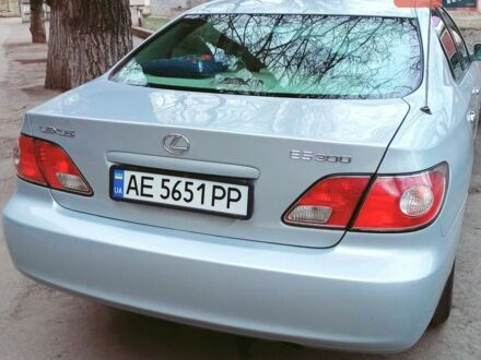 Сірий Лексус ЕС, об'ємом двигуна 3 л та пробігом 248 тис. км за 3000 $, фото 1 на Automoto.ua