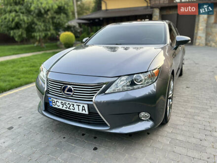 Лексус ЕС 2012 в Самборе на Automoto.ua Серый Лексус ЕС, объемом двигателя 2.49 л и пробегом 211 тыс. км за 18550 $, фото 1 на Automoto.ua