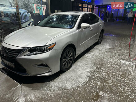 Лексус ЕС 2013 в Львове на Automoto.ua Серый Лексус ЕС, объемом двигателя 2.5 л и пробегом 220 тыс. км за 17500 $, фото 1 на Automoto.ua