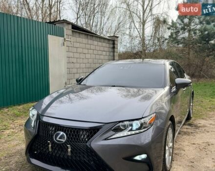 Серый Лексус ЕС, объемом двигателя 2.5 л и пробегом 310 тыс. км за 17999 $, фото 1 на Automoto.ua