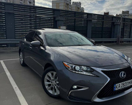 Серый Лексус ЕС, объемом двигателя 2.5 л и пробегом 170 тыс. км за 18900 $, фото 1 на Automoto.ua