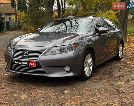 Серый Лексус ЕС, объемом двигателя 2.5 л и пробегом 220 тыс. км за 16440 $, фото 1 на Automoto.ua