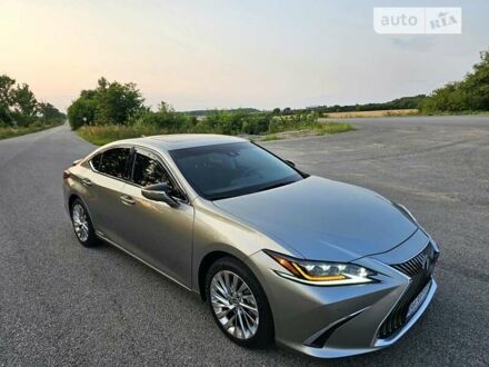 Лексус ЕС 2020 в Кропивницком (Кировограде) на Automoto.ua Серый Лексус ЕС, объемом двигателя 2.49 л и пробегом 24 тыс. км за 43500 $, фото 1 на Automoto.ua